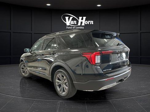 New 2026 Ford Explorer Active AWD/4WD image 5