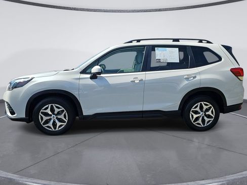 Certified 2024 Subaru Forester Premium AWD/4WD image 6