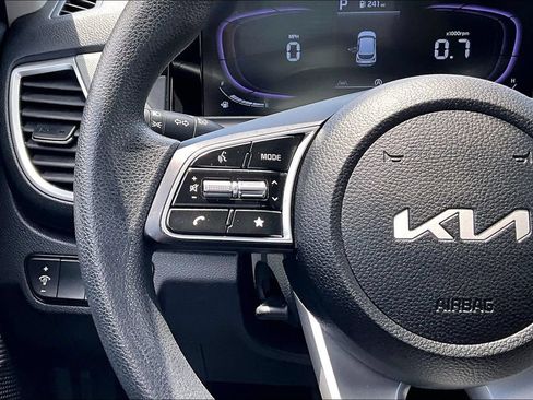 Used 2026 Kia Seltos LX FWD image 13