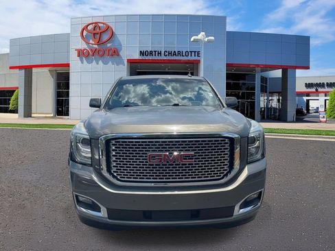 Used 2017 GMC Yukon Denali w/ Open Road Package AWD/4WD image 2