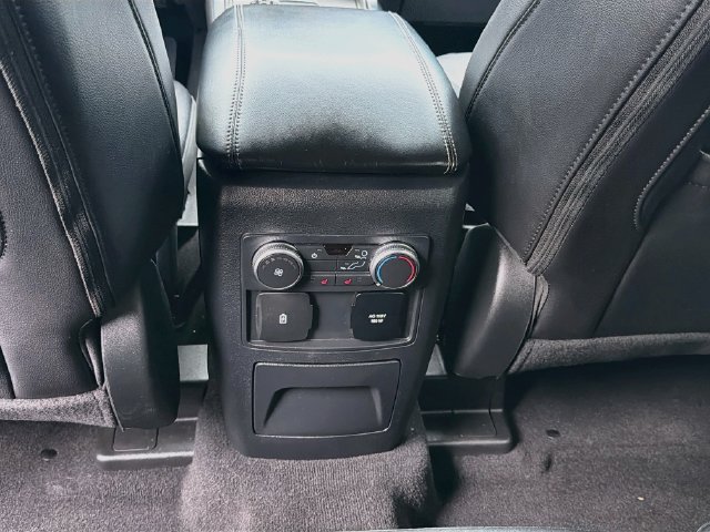 Used 2022 Ford Explorer Limited w/ Equipment Group 301A RWD image 25