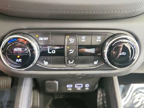 Used 2022 Chevrolet TrailBlazer LT w/ Convenience Package AWD/4WD image 22