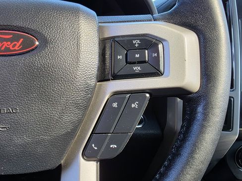 Used 2019 Ford F150 Lariat image 35