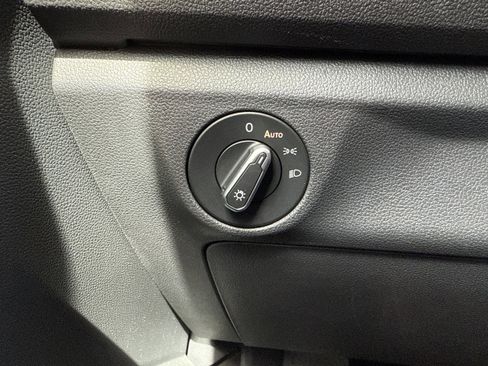 Used 2024 Volkswagen Jetta S image 19