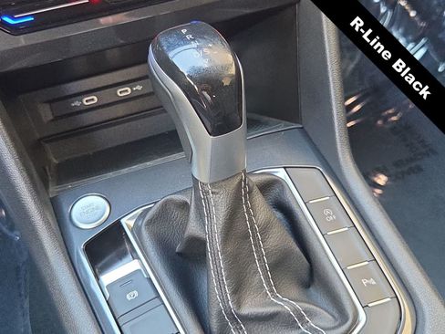 Used 2023 Volkswagen Tiguan SE R-Line FWD image 21