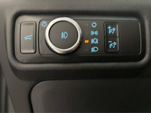 Used 2023 Ford Explorer Limited w/ Limited Technology Package AWD/4WD image 17
