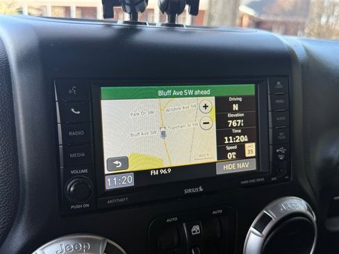 Used 2015 Jeep Wrangler Unlimited Rubicon w/ Dual Top Group AWD/4WD image 43