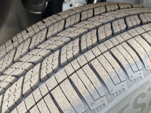 New 2026 Nissan Kicks SV w/ SV Premium Package image 33