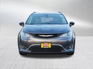 Used 2017 Chrysler Pacifica Touring-L video 2