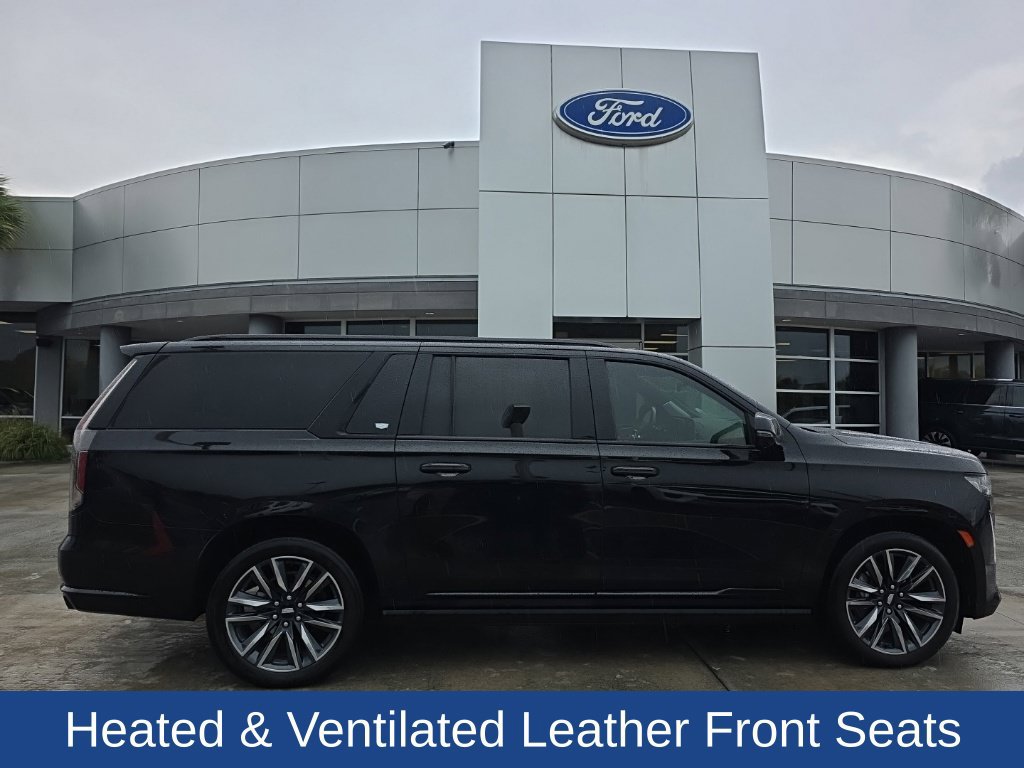 Used 2023 Cadillac Escalade ESV Sport w/ Touring Package RWD image 2