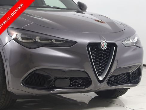 Used 2024 Alfa Romeo Stelvio Ti AWD/4WD image 39