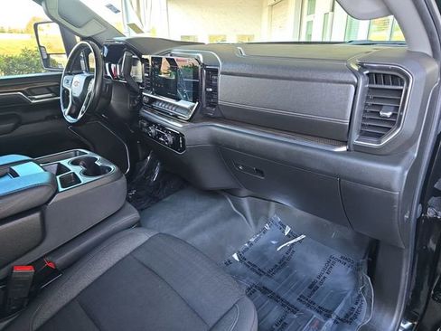 Certified 2024 Chevrolet Silverado 3500 LT image 30