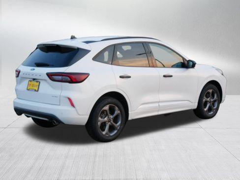 Used 2023 Ford Escape ST-Line w/ Tech Pack #1 AWD/4WD image 7