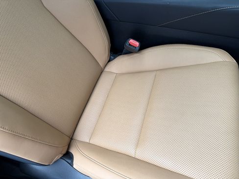 Certified 2025 Lexus RX 350 Premium w/ Accessory Package (Z1) FWD image 41