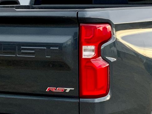 Used 2019 Chevrolet Silverado 1500 RST image 15