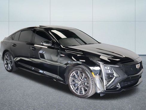 Certified 2026 Cadillac CT5 V AWD/4WD image 9