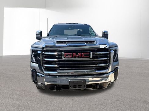 Used 2025 GMC Sierra 3500 SLT w/ SLT Convenience Package AWD/4WD image 3