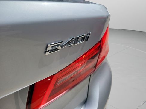 Used 2019 BMW 540i w/ Convenience Package RWD image 29