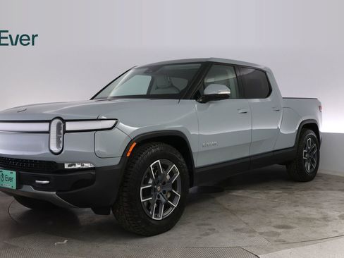 Used 2023 Rivian R1T Adventure image 2