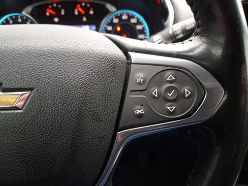 Used 2020 Chevrolet Traverse Premier image 22