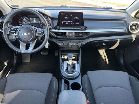 Used 2024 Kia Forte LXS image 2