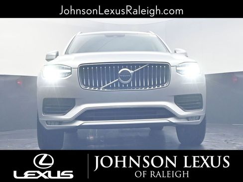 Used 2021 Volvo XC90 T5 Momentum w/ Climate Package image 15