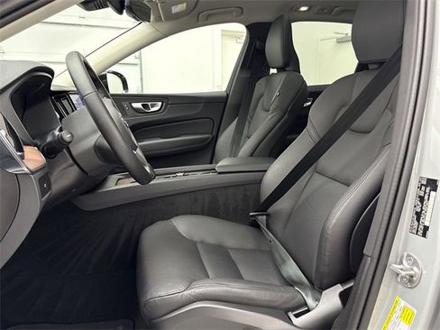 Certified 2024 Volvo XC60 B5 Plus image 13