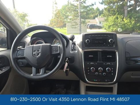 Used 2014 Dodge Grand Caravan SXT FWD image 15