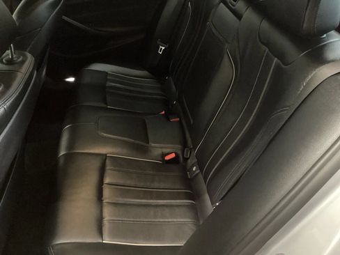Used 2018 BMW 530e xDrive w/ Premium Package 2 AWD/4WD image 8