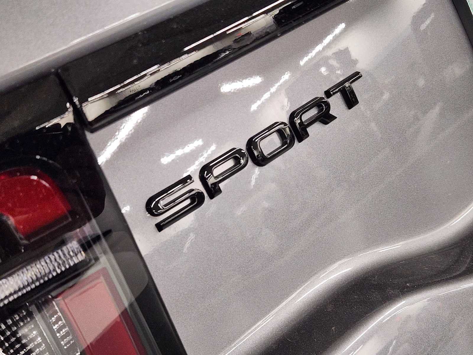 Used 2026 Land Rover Discovery Sport Landmark AWD/4WD image 13