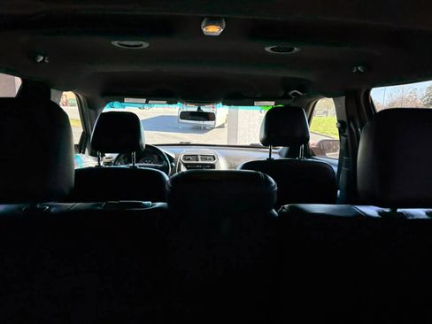 Used 2016 Ford Explorer XLT w/ Equipment Group 202A image 27