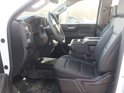 New 2026 GMC Sierra 3500 Pro w/ Convenience Package image 13