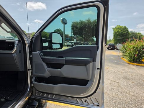 Used 2024 Ford F250 XLT w/ FX4 Off-Road Package AWD/4WD image 16