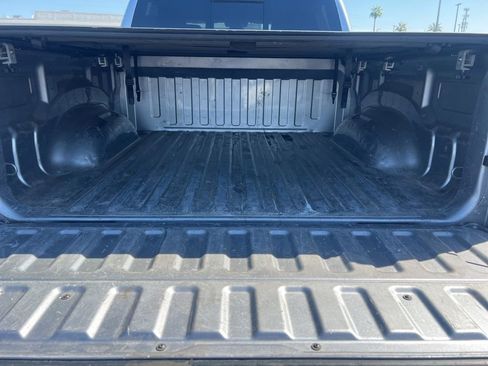 Used 2019 RAM 1500 Laramie AWD/4WD image 7