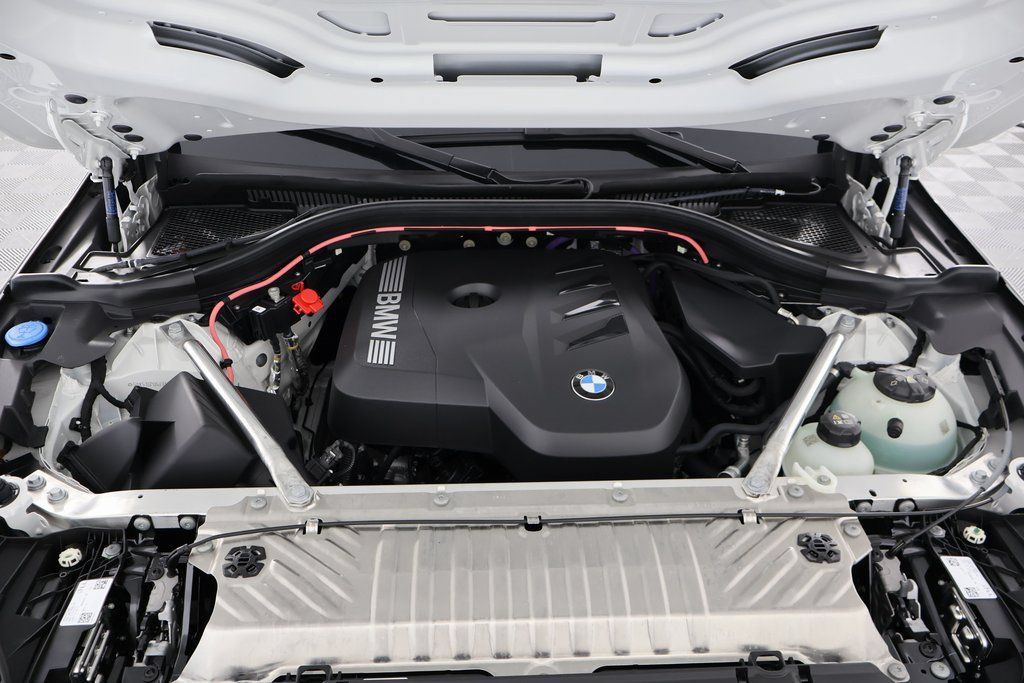Used 2026 BMW X3 xDrive30i w/ Premium Package AWD/4WD image 9