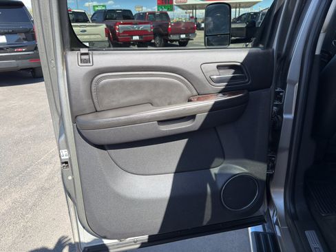 Used 2013 GMC Sierra 3500 Denali image 16