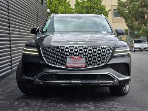 Used 2025 Genesis GV80 3.5T Prestige AWD/4WD image 2