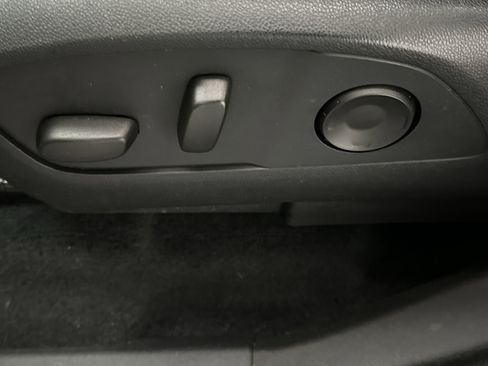 Used 2024 Chevrolet Traverse Z71 image 21