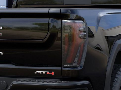 New 2026 GMC Sierra 2500 AT4 w/ AT4 Premium Plus Package AWD/4WD image 11