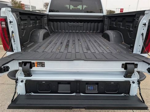 New 2026 GMC Sierra 2500 Denali Ultimate image 7