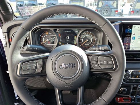 New 2026 Jeep Wrangler Unlimited Rubicon AWD/4WD image 15