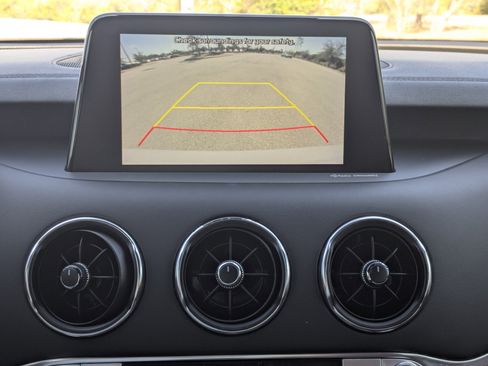 Used 2020 Kia Stinger GT1 image 25