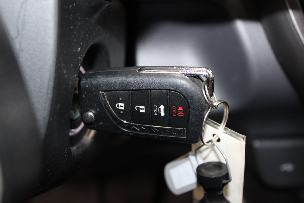 Used 2022 Toyota Camry LE FWD image 24