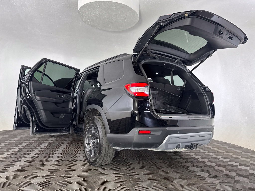 Used 2024 Honda Pilot TrailSport image 27