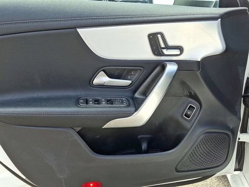 Used 2025 Mercedes-Benz CLA 250 image 12