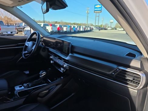 Used 2024 Kia Telluride S w/ S Sunroof Package image 29