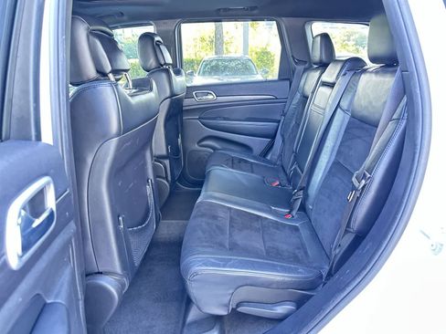 Used 2015 Jeep Grand Cherokee Altitude image 15