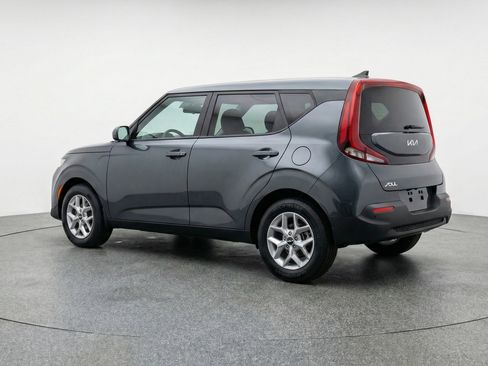 Used 2025 Kia Soul LX w/ LX Technology Package image 6