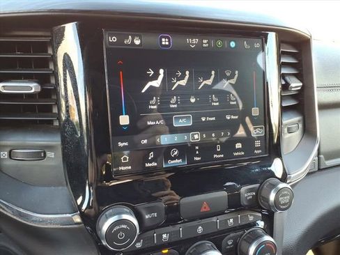 Used 2024 RAM 1500 Laramie image 19