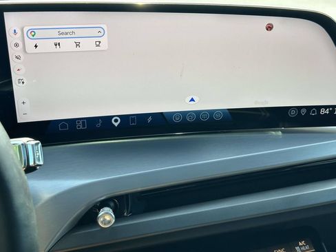 Certified 2026 Cadillac Vistiq Platinum w/ LPO, Floor Liner Package AWD/4WD image 33